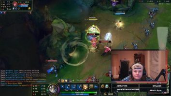 me and smart dylan just vibe out with others in league of legends